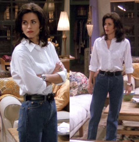 Monica Geller outfits Monica Geller Casual Outfits, 90s Fashion Friends Monica, Classic Outfits 90s, Monica Geller's Outfits, Monica Friends Outfits 90s, 90s Fashion Monica Geller, Friends Show Style, Monica Geller Best Outfits, Monica Iconic Outfits