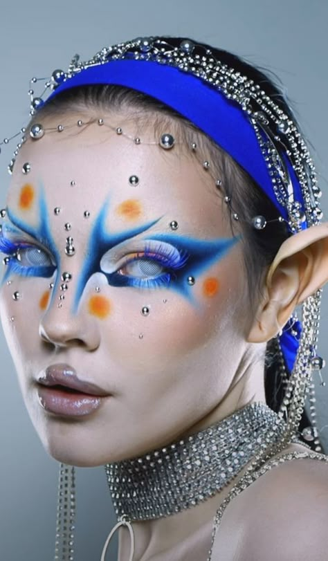 Futuristic Makeup Looks, Trippy Optical Illusions, Futuristic Makeup, Mom Fail, Shoulder Jewelry, Share Icon, Makeup Transformation, Makeup Game, Old Dolls