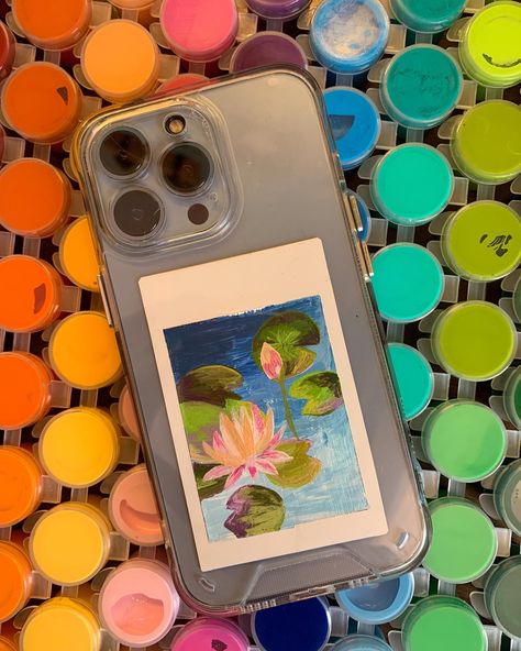 I painted a ruined intax polaroid and decided to use it as decor for my phone cover #acrylic #painting #paintingart #illustration Phone Polaroid Painting, Phone Cover Painting Acrylic, Phone Cover Painting, Sketch Mandala, Polaroid Painting, Polaroid Art, Cover Painting, Phone Case Diy Paint, Acrylic Phone