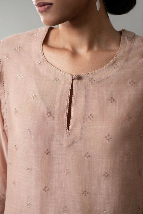 Suit Neck Designs, Silk Kurti Designs, Salwar Neck Designs, Churidar Neck Designs, Kurta Patterns, Churidar Designs, Simple Kurta Designs, Designer Kurti Patterns, Simple Kurti Designs