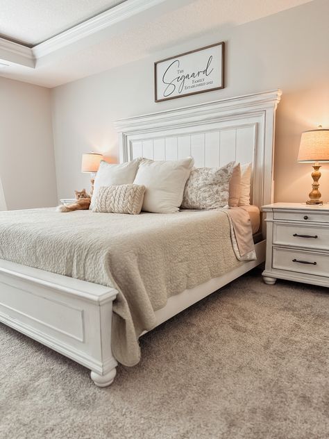 Bedroom furniture white