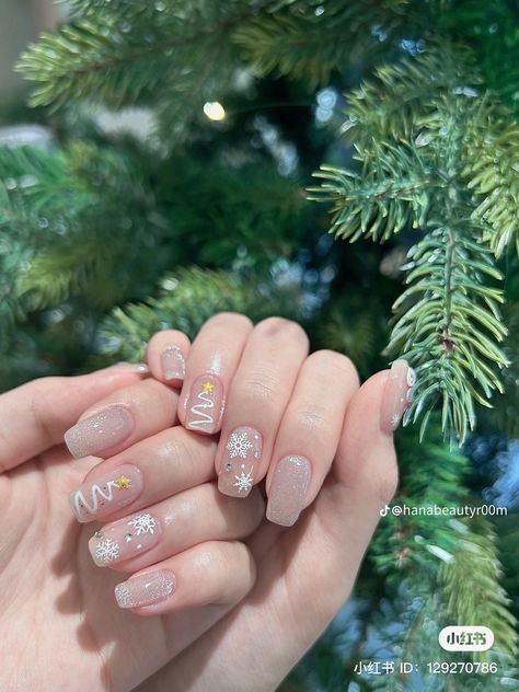 Nail Noel, Nyc Nails, Minimal Nails Art, Milky Nails, Retro Nails, Hello Nails, Punk Nails, Sassy Nails, Beauty Nails Design