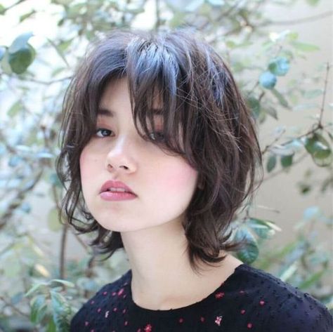 Shaggy Short Hair, Hair Inspiration Short, Debby Ryan, Wolf Cut, Shot Hair Styles, Girl Haircuts, Short Haircut, Short Hair Haircuts, Cut My Hair