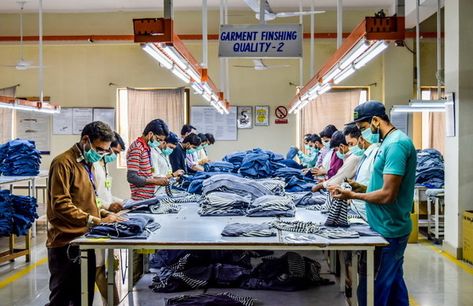 garment finishing section Garment Factory Design, Clothing Warehouse, Factory Layout, Advertising Clothing, Worker Safety, Sewing Factory, Overlock Machine, Textile Manufacturing, Leather Embroidery