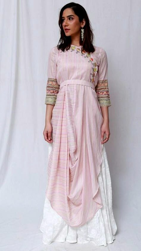 Maxi Design, Draping Fashion, Casual Wear Dress, Kurti Designs Party Wear, Trendy Dress Outfits, Draped Neckline, Kurti Design, Designer Kurti, Designer Party Wear Dresses