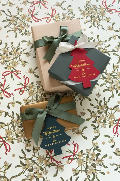 Our completely custom personalized gift tags are perfect for many occasions. Whether they're the finishing touch to a beautifully wrapped present or simply bowed to a bottle of wine, they're a gift giving necessity. Please select your quantity for one color foil tags plus tag shape from the drop down menus.  Please indicate paper color, foil color, and personalization in the notes for your order.  Once you have made your selections we'll email you a digital proof from proofs@hautepapier.com to your email address associated with your Etsy account to be sure it's perfect before we go to print! After the proof is approved your order will be ready to ship in ten to fourteen business days. In the meantime, if you have any questions, please feel free to message us or to speak a member of our tea Cricut Present Tags, Cricut Foil Gift Tags, Christmas Tag Cricut, Name Gift Tags, Cricut Customization, Christmas Wrapping Theme, Cricut Gift Tags, Christmas Gift Tag Ideas, Gift Tag Ideas