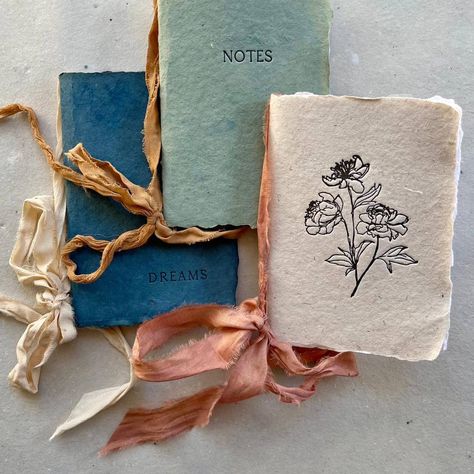 How cute are these??? A cute gift for any occasion. These are a thoughtful gift for the note taker in your life. Puzzle Crafts, Handmade Notebook, Cover Paper, Paper Ribbon, Sewing Ribbon, Journals & Planners, Knitting Kits, Letterpress Printing, Personalized Stationery