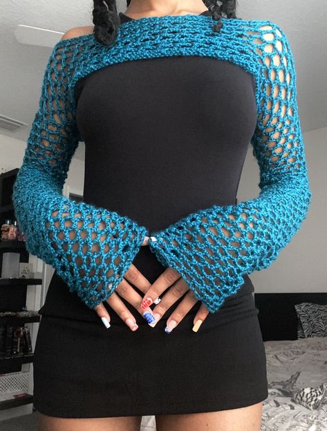 made by me 🤭🧶 Blue Crochet Top For Winter, Shruggie Crochet, Crochet Shrug Outfit, Net Shrug, Blue Fitted Long Sleeve Crochet Top, Y2k Shrug Crochet, Fitted Long Sleeve Crochet Shrug, Crochet Coat Pattern, Teal Crochet