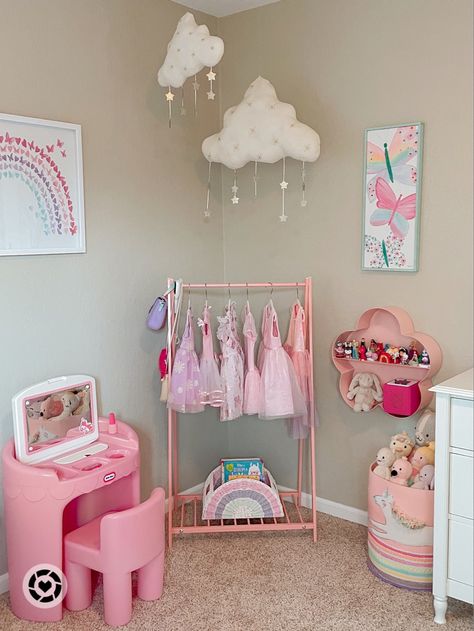 Little Toddler Girl Bedroom Decor Ideas, Princess Aesthetic Room Ideas, Two Toddler Girls Bedroom Ideas, Baby Pink Toddler Room, Small Room Toddler Girl, Small Dress Up Area, Kids Room Inspo Girl, Toddler Sisters Bedroom Ideas, Toddler Room Ideas Girl Pink