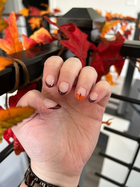 These are a fall inspired French tip. They are dark brown frenchies with a ring finger accent of a pumpkin. They are short almond shape. Gel X Nail Ideas, Easy Fall Nail Designs, Fall Almond Nails, Fall Halloween Nails, Preppy Nails, Teen Nails, Fall Nail Design, Fall Nail Inspo, Kutek Disney