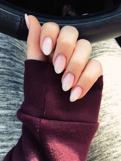 Spring almond nails #almond #nails #sns instagram: @amandabork_ - linked is the kit to create this look yourself :) #simple #diy Unghie Sfumate, Nagellack Trends, Light Pink Nails, Almond Shape Nails, Shellac Nails, Pink Nail Designs, Ideas Nails, Short Nail Designs, Oval Nails