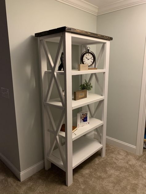 Modern Farmhouse Bookshelf, Farmhouse Furniture Ideas, Farmhouse Bookcase, Rustic Bookshelves, White Shelving Unit, Farmhouse Bookcases, Farmhouse Bookshelf, Bookshelf Diy, Office Bookshelf