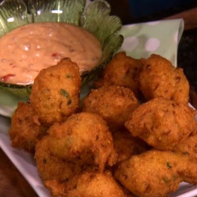 JALAPENO HUSHPUPPIES  {paula deen} Trisha Yearwood Recipes, Hush Puppies Recipe, Hush Puppy, Paula Dean, Simple Snacks, Future Chef, Paula Deen Recipes, Almond Croissant, Trisha Yearwood