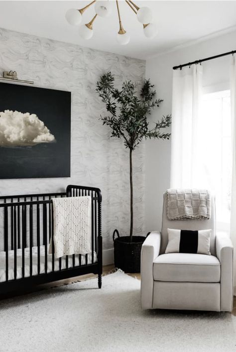 Black Crib, Modern Baby Room, Baby Nursery Inspiration, Baby Boy Room Decor, Nursery Room Design, Baby Boy Room Nursery, Nursery Modern, Baby Room Inspiration, Nursery Room Inspiration