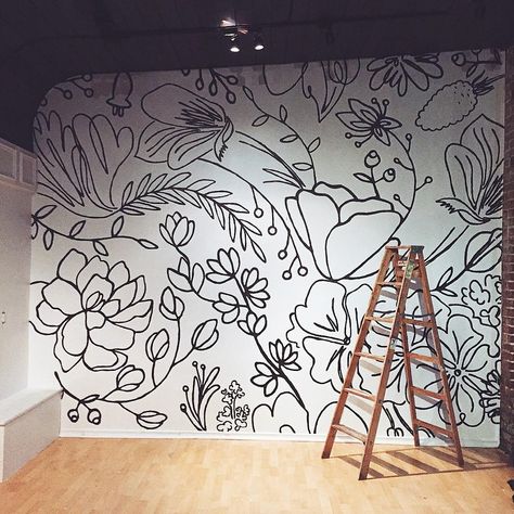 Beautiful handdrawn floral black and white wall mural | “finished our wall project today & it's safe to say we probably will be taking a break from using sharpie markers for a while! #weareworkshop” Floral Wall Mural, Wall Murals Diy, Flower Mural, Diy Wand, Bedroom Murals, Sharpie Markers, Wall Painting Decor, Wall Murals Painted, Wall Drawing