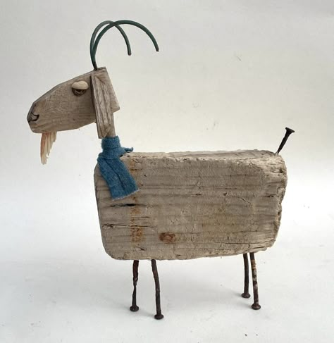 Kirsty Elson, Tre Kunst, Earth Projects, Driftwood Art Diy, Wooden Sculptures, Driftwood Projects, Driftwood Sculpture, Wood Animal, Modern Crafts