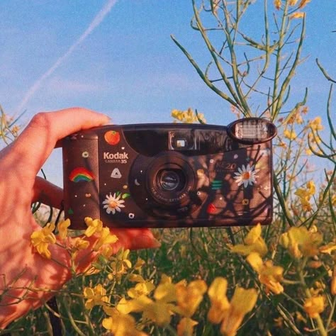 I Did It Again, Artsy Aesthetic, Nature Pics, Rainbow Aesthetic, Old Camera, Aesthetic Indie, Indie Aesthetic, Cottagecore Aesthetic, Yellow Aesthetic