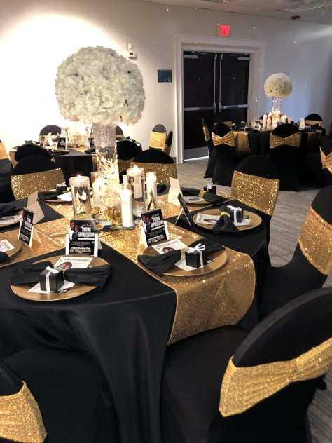 Black And Gold Party Theme Decoration, Black And Gold 15 Theme, Black And Gold Venue Decorations, Graduation Gold And Black Decor, Centerpieces For Party Black And Gold, 60th Birthday Gold And Black, Gold Black Table Decorations, Black And Gold Table Centerpieces Party, Graduation Party Decor Black And Gold