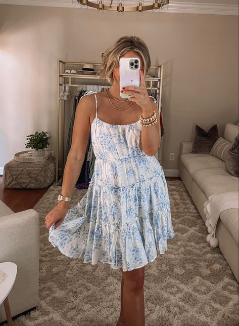 Sundress Ideas, Casual Sundresses, Sundress Outfit, Short Sundress, Sundress Season, Dc Trip, Sun Dress Casual, Blue Floral Print Dress, Easter Dresses