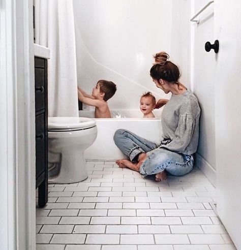 20 years ago my mother sat in this same spot beside this same tub bathing me and my brother. I feel bless to be able to pass on the tradition to my boys Inspiration Photoshoot, Mom Truth, Moms Goals, Future Mommy, Dream Family, Future Mom, Mom Baby, Cute Family, Family Goals