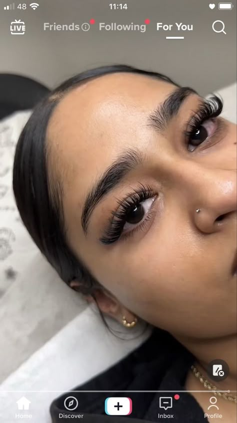 Hybrid Vs Volume Lashes, Lash With Me, Cute Lash Extensions, Light Wispy Eyelash Extensions, Lash Extensions Inspiration, Wet Lashes Look Extensions, Lash Extensions Styles Black Women, Hybrid Doll Eye Lash Extensions, Hybrid Lash Map