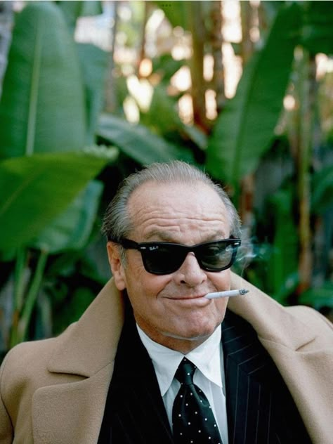 Wearing Sunglasses, Jack Nicholson, Steve Mcqueen, Ray Ban Sunglasses, Classic Hollywood, Old Man, Rappers, Old Money, Movie Stars