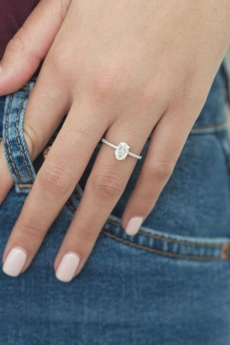 Rings Oval, Pretty Engagement Rings, Rings Solitaire, Cute Engagement Rings, Future Engagement Rings, Elegant Engagement Rings, Oval Engagement Ring, Simple Engagement Rings, Oval Engagement