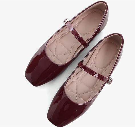 Flats With Arch Support, Mary Jane Shoes Flat, Work Flats, Mary Jane Ballet Flats, Flats For Women, Look Retro, Ankle Strap Flats, Fashion Guide, Slip On Flats