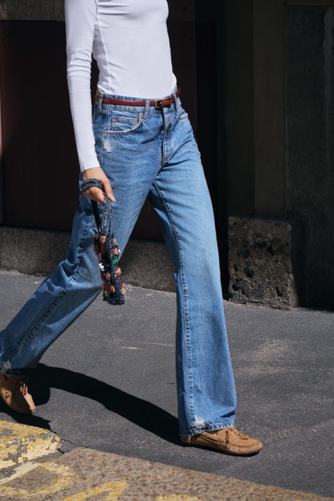 30 Incredibly Chic Zara Picks That Are Bound to Sell Out | Who What Wear Relaxed Fit Boyfriend Jeans, Zara 90s Full Length Jeans Outfit, Best Bootleg Jeans, Best Jeans For 50 Year Old Women, Northern Outfits, Jeans For Older Women, Classic Wardrobe Capsule, Women’s Jeans, Straight Fit Jeans Outfit