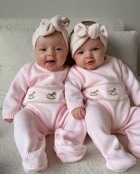 All Posts • Instagram Twins Baby Girl, Two Sets Of Twins, Twin Newborn, Twin Girl, 4 Sisters, Twin Baby Girls, Twin Toddlers, Newborn Baby Photoshoot