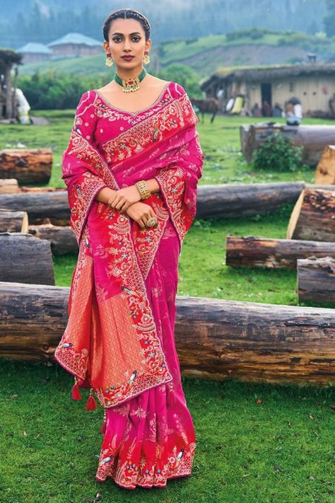 Rani Pink Silk Heavy Designer Saree Rani Pink Saree, Saree Outfit, Saris Indian, Engagement Dress For Bride, Dola Silk Saree, Saree Looks, Dress For Bride, Rani Pink, Indian Designer Sarees