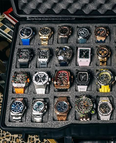 Aesthetic Watch For Men, Luxury Life Men, Luxury Watch Collection, Mens Luxury Lifestyle, Stylish Watches Men, Fancy Watches, Rolex Watches For Men, Expensive Jewelry Luxury, Amazing Watches