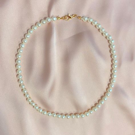 Diamond Star Necklace, Simple Pearl Necklace, Simple Pearl, Pearl Choker Necklace, Girly Jewelry, Pearl Choker, Jewelry Inspo, Mode Inspiration, Girls Best Friend