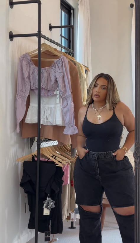 Kristal Heredia's Amazon Page Kristal Heredia Outfits, Plus Size Outfits Baddie, Plus Size Outfits Jeans, Plus Size Fashion Inspo, Curve Outfit Ideas, Curve Outfits Plus Size, Amazon Plus Size Outfits, How To Dress For Your Body Type, Plus Size Brunch Outfit