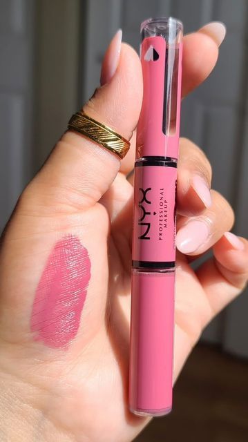 ‎Arma • ارما (مسلمة) | Chicago Creator 📍‎ on Instagram: "Shine Loud Vegan High Shine Long-Lasting Liquid Lipstick @nyxcosmetics Shade: Trophy Life (mauve pink) Zero Transfer ** This 2 step technology delivers comfortable 1 swipe bold color, with an ultra-glossy, non-sticky finish VEGAN : Infused with Vitamin E derivative & lip loving oils including macadamia seed oil, coriander fruit oil, jojoba seed oil, apricot kernel oil & passion fruit seed oil 👄 Do you like it?? I’ll take it Nyx Shine Loud, 2 Step, Apricot Kernel Oil, Do You Like It, Mauve Pink, Birthday Wishlist, Nyx Cosmetics, Passion Fruit, Bold Color