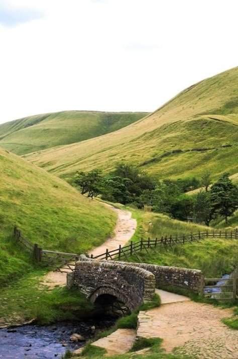 Peak District England, Jacobs Ladder, England Countryside, British Countryside, Yorkshire Dales, Peak District, English Countryside, Lake District, Fantasy Landscape