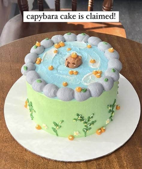 Nanalan Cakes, Capybara Cake Ideas, Capybara Birthday Cake, Cute Animal Cakes, Cake Ideas For Women Birthday, Goldfish Cake, Capybara Cake, Pond Cake, Duck Cake