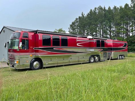 2000 Prevost Coach For Sale in Wilsonville, AL Tour Buses For Sale, Used Rv For Sale, Van Tent, Motor Homes For Sale, Bus Rv Conversion, Prevost Bus, Prevost Coach, Bus Motorhome, Cool Rvs