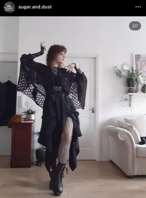 All Black Layered Outfit, Flowy Goth Outfit, Punk Witch Outfit, Goth Hippy Outfits, Dark Witchy Outfits, Summer Goth Outfits Casual, Dark Fae Aesthetic Clothes, Layered Goth Outfit, Grunge Witch Outfits