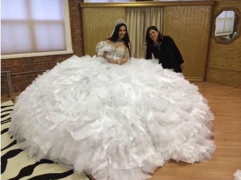 US $15,000.00 Pre-owned in Clothing, Shoes & Accessories, Wedding & Formal Occasion, Wedding Dresses Cake Truck, Sondra Celli, Ugly Wedding Dress, Ruffle Bridal Gown, Bride Cake, Truck Cake, Wedding Dress Gallery, Tulle Ball Gown, Used Wedding Dresses