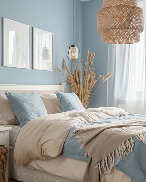 Blue And Champagne Bedroom, Shades Of Blue Room Ideas, Light Blue Cream Bedroom, Small Calm Bedroom, Light Blue Beige Bedroom, Small Pastel Bedroom, Cream And Light Blue Bedroom, Blue And Sand Bedroom, Guest Room Color Ideas