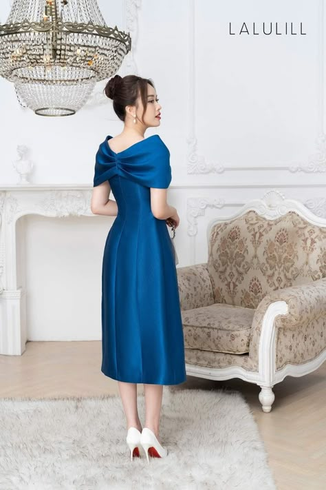 Classy Bday Outfits, Aline Dress Pattern, Western Frocks, Blue Mermaid Prom Dress, Simple Frock Design, Fashion Dresses Formal, Simple Frocks, Latest Dress Design, Simple Gowns