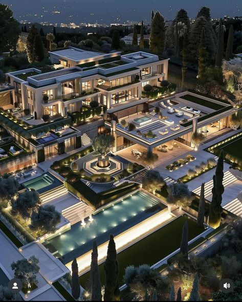 $80 Million Beverly Hills Mansion 🏡😍
.
.
.
#beverlyhills #mansion #home #luxurymansion #modernarchitecture #modernhome Dream House Pictures, Castle House Design, Big Mansions, Beverly Hills Mansion, Mansion Exterior, Luxury Houses Mansions, Mansion Designs, Dream Mansion, Dream Life House