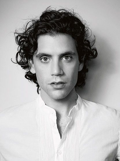 mika Mika Singer, Smiling Person, Origin Of Love, Male Crush, Danny Jones, Music Man, American Rappers, Most Handsome Men, Famous Celebrities