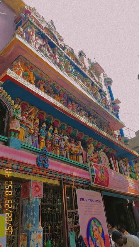 South Indian Temple Aesthetic Indian Temple Aesthetic, Matunga Mumbai, Temple Aesthetic, Boy Blurred Pic, Indian Temple, Indian Aesthetic, Mumbai, Old School, Temple