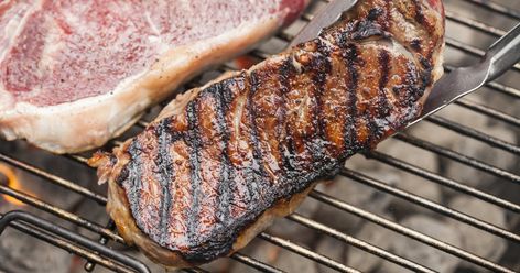 Sprinkling your steak with sugar produces the best crust you've ever had on a grilled steak. Here's how to do it. Maillard Reaction, Beef Wellington Recipe, Beef Steaks, Perfect Steak, Wild Game Recipes, Game Recipes, Where's The Beef, Best Steak, Mountain Lion