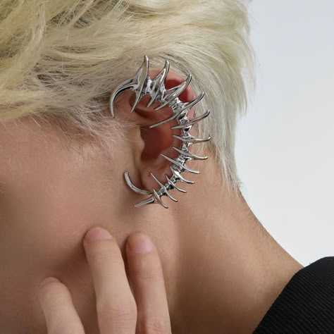 Cyberpunk Style Men, Earring Cuff, Claw Ring, Fake Piercing, Cyberpunk Style, Qi Gong, Estilo Punk, Estilo Hip Hop, Vintage Gothic