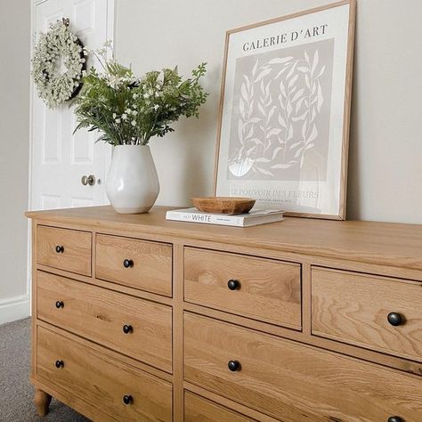 Double Chest Of Drawers Master Bedrooms, Bedroom Ideas Chest Of Drawers, Set Of Drawers Bedroom, Oak Dresser Decor, Oak Bedroom Furniture With Black Hardware, Oak Wood Bedroom, B&m Furniture, Living Room Chest Of Drawers, Oak Dresser Bedroom