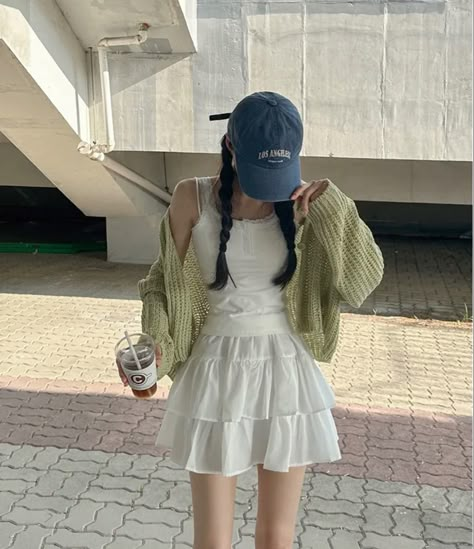 Blue Baseball Cap, Olive Green Cardigan, Japan Outfits, Korean Summer Outfits, Casual Chic Summer, Tiered Mini Dress, Casual Day Outfits, Green Cardigan, Really Cute Outfits