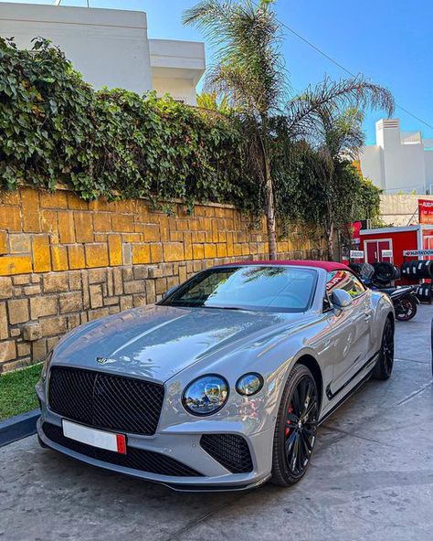 Ibiza Lifestyle, Bentley Auto, Vans Vehicles, Bentley Continental Gtc, Bentley Speed, Car Spotting, Bentley Continental Gt Speed, Bentley Car, Continental Gt